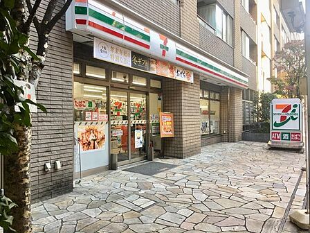 セブンイレブン文京小石川1丁目店 徒歩3分。 170m