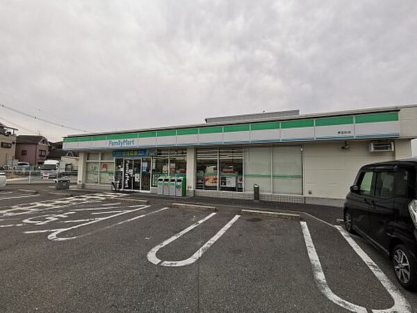 画像25:【コンビニエンスストア】ファミリーマート 堺高松店まで390ｍ