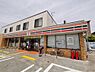 周辺：【コンビニエンスストア】セブンイレブン 堺深井中町店まで747ｍ