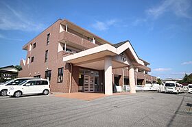 エレガント  ｜ 栃木県鹿沼市鳥居跡町（賃貸マンション2LDK・2階・60.68㎡） その1