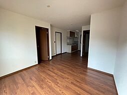 シティパレスII A102 1階2LDKのリビング/ダイニング