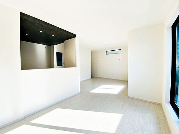 リビング/ダイニングを拡大表示