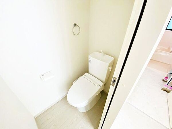 トイレを拡大表示