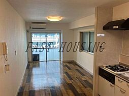 都営大江戸線 西新宿五丁目駅 徒歩5分の賃貸マンション 3階ワンルームのリビング/ダイニング