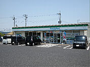 ファミリーマート 甲西三雲店（779m）