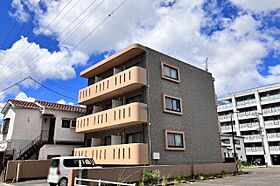 ＳＡＬＡ  ｜ 鹿児島県姶良市加治木町本町130番地（賃貸マンション1R・3階・28.00㎡） その1