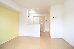 ソレイユ・マルニシ 2階1LDKのリビング/ダイニング