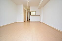 レジデンス・サンライズ　I 1階ワンルームのリビング/ダイニング