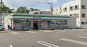 ファミリーマート小松原二丁目店 959m