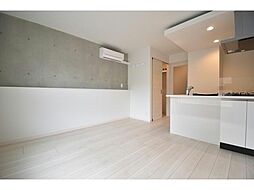 ｅｓｐａｃｅ 3階ワンルームのリビング/ダイニング