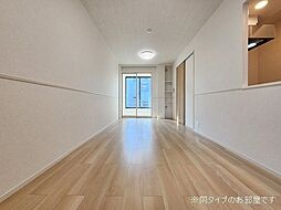 Ｌｕｍｉｅｒｅ一ツ家　III 104 1階1LDKのリビング/ダイニング