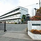 中学校「松本市立松島中学校まで1999m」