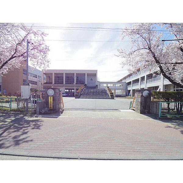画像24:小学校「須坂市立須坂小学校まで688ｍ」
