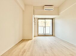 クローバー・グランツ弁天町 1303 13階1Kのリビング/ダイニング