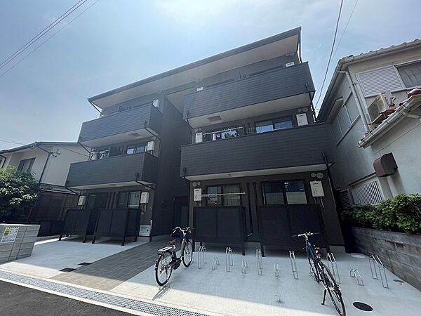 chou  chou  Makinohonmachi ｜大阪府枚方市牧野本町２丁目(賃貸アパート1R・1階・26.17㎡)の写真 その1