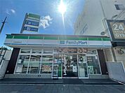 ファミリーマート JR長尾駅前店（328m）