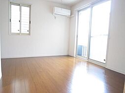 アルファII 102 1階1Kのリビング/ダイニング