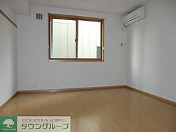 エルソルビオス 303 3階1Kのリビング/ダイニング