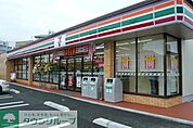セブンイレブン 徒歩6分。コンビニ 460m
