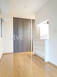 都営大江戸線 西新宿五丁目駅 徒歩3分の賃貸マンション 1階ワンルームのリビング/ダイニング