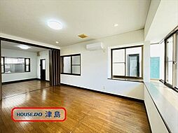 大井町宮新田　中古一戸建て 5SLDKのリビング/ダイニング