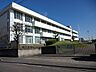 周辺：暁中学校「知・徳・体の調和がとれた、心身ともにたくましく、人間性豊かで実践力のある生徒の育成をめざす」を教育目標とする 1500m
