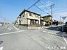 その他：車の出し入れもしやすく、また配達などの車が停まっていても通行出来る道幅となっています。