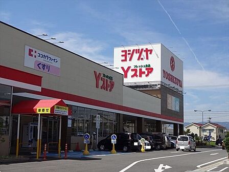 ヨシヅヤ愛西勝幡店 営業時間フレッシュ食品Ｙストア9時～21時その他売場10時～20時　地球環境に配慮したエコストアとして地域のお客様に愛される店作りをコンセプトとしています。 2200m