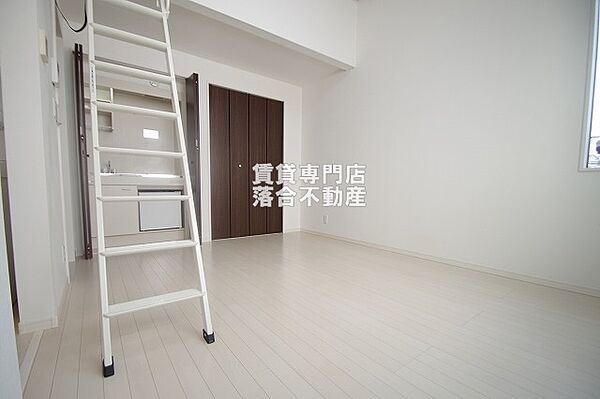 画像13:白基調で綺麗なお部屋