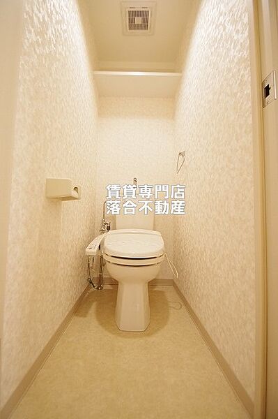 画像11:清潔感のあるトイレ
