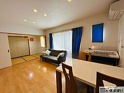 篠栗町中央戸建 4LDKのリビング/ダイニング