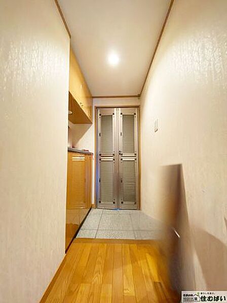シーズンオフの靴やブーツの保管にも便利なシューズボックスが備え付き!来客時も安心のスッキリと片付いた玄関口に♪