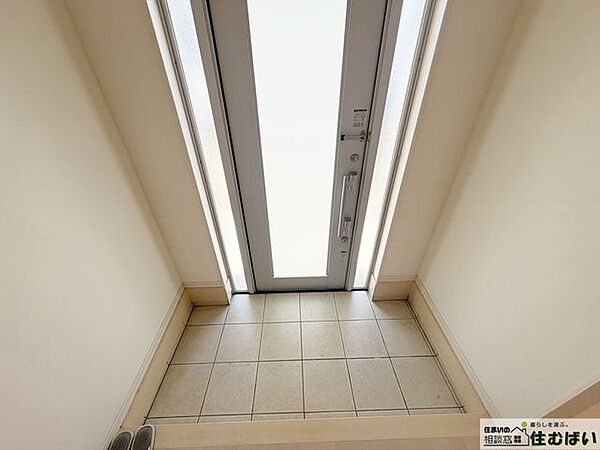 玄関を拡大表示
