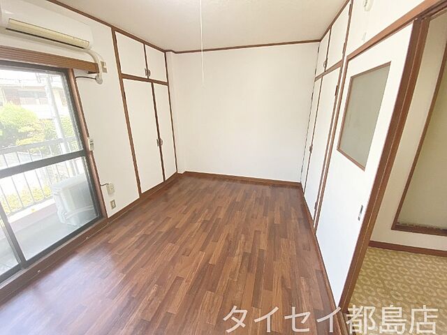 寝室