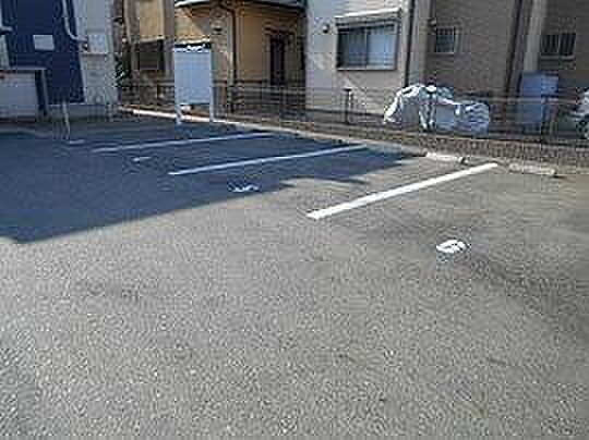 画像7:駐車場完備