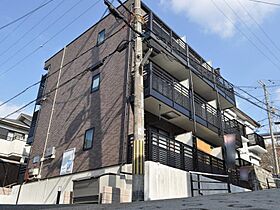 レオネクストフローラ鈴蘭台 202 ｜ 兵庫県神戸市北区鈴蘭台北町 1丁目（賃貸マンション1K・2階・23.10㎡） その1