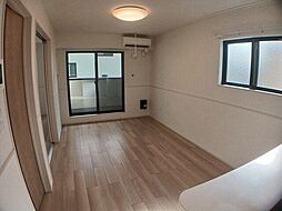 シャリティ・ベルII 203 2階2LDKのリビング/ダイニング