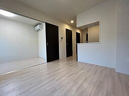 オーヴェスト　カーサ 2階2LDKのリビング/ダイニング