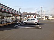 コンビニ　物件から320ｍ（徒歩4分）