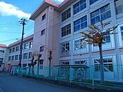 姫路市立花田小学校まで1000m