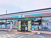 セブンイレブンまで720m