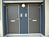 玄関：玄関前から