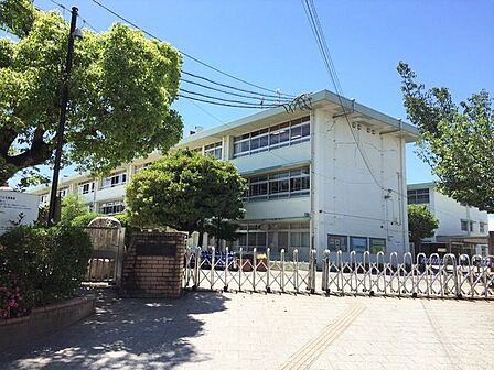 春日市立須玖小学校 須玖小学校 80m
