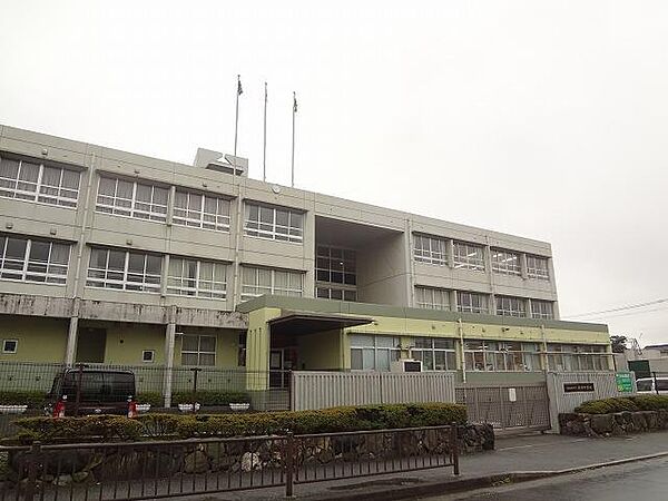 画像15:北九州市立飛幡中学校(1、350m)