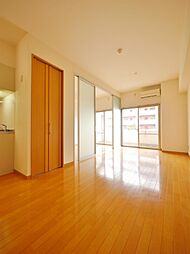 サンシャインIV 8階1LDKのリビング/ダイニング