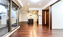 ザ・パークハウス白壁三丁目 2階3LDKのリビング/ダイニング