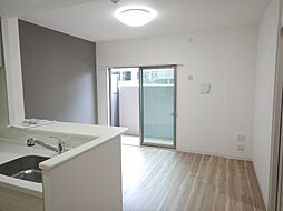 Plum Owl II 1階2LDKのリビング/ダイニング