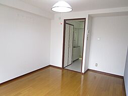 Calmマンション 1階1Kのリビング/ダイニング