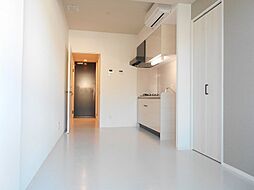 INSIGHT REPOS Yamashina Ono（イン 2階1LDKのリビング/ダイニング