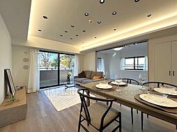 専用使用権付駐車場有　下階住戸無　グランイーグル千歳船橋　2F 3LDKのリビング/ダイニング